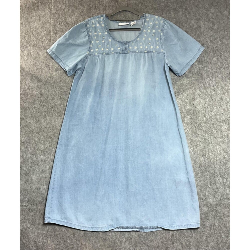 Country Store Dress Womens Medium Blue Embroidered Chambray Cotton Muumuu Kaftan